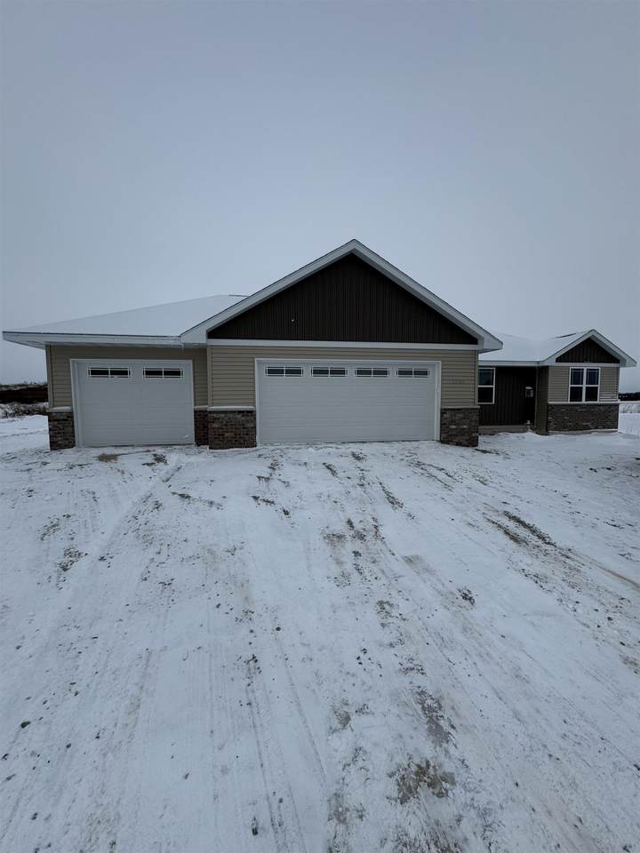 1235 Putnam Drive - Photo 1