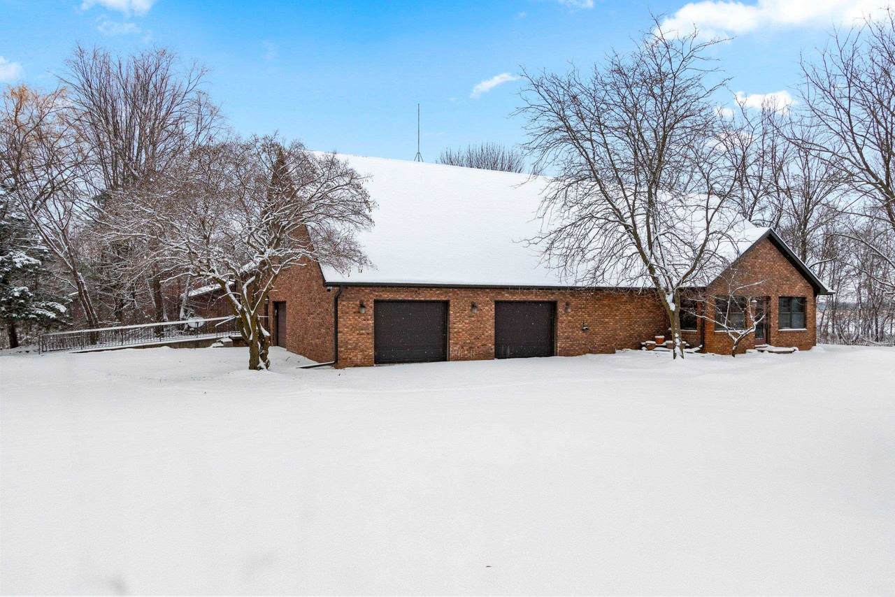 3629 Creekview Road - Photo 1