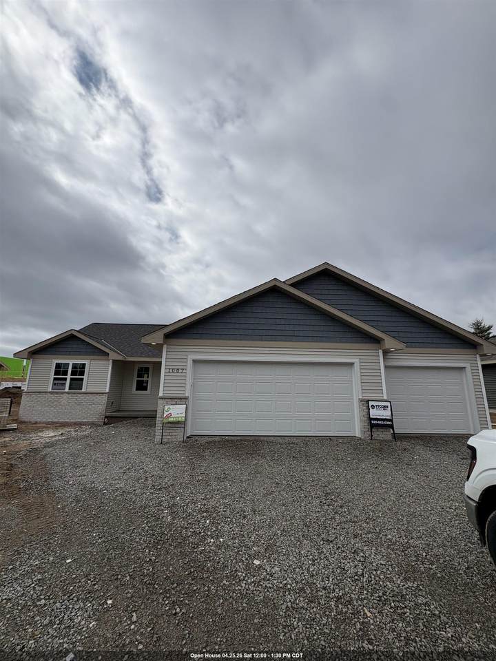 1007 Constellation Way - Photo 1