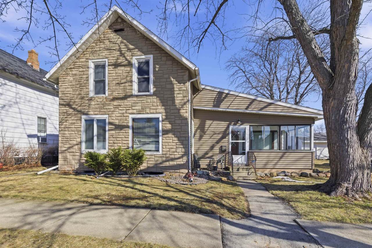 118 6TH Street - Photo 1