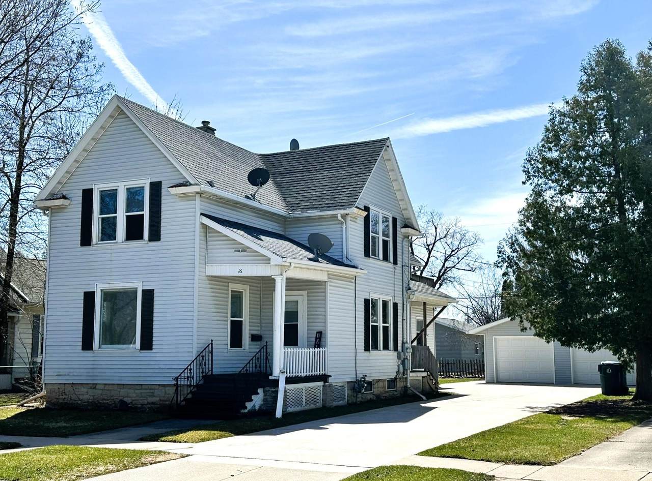 16 11TH Street - Photo 1
