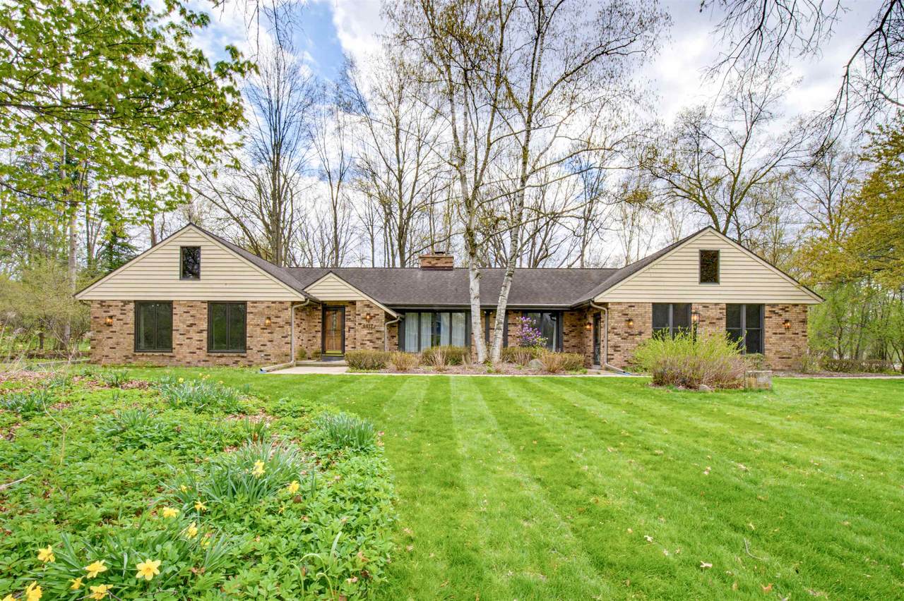 4417 Indian Trail - Photo 1