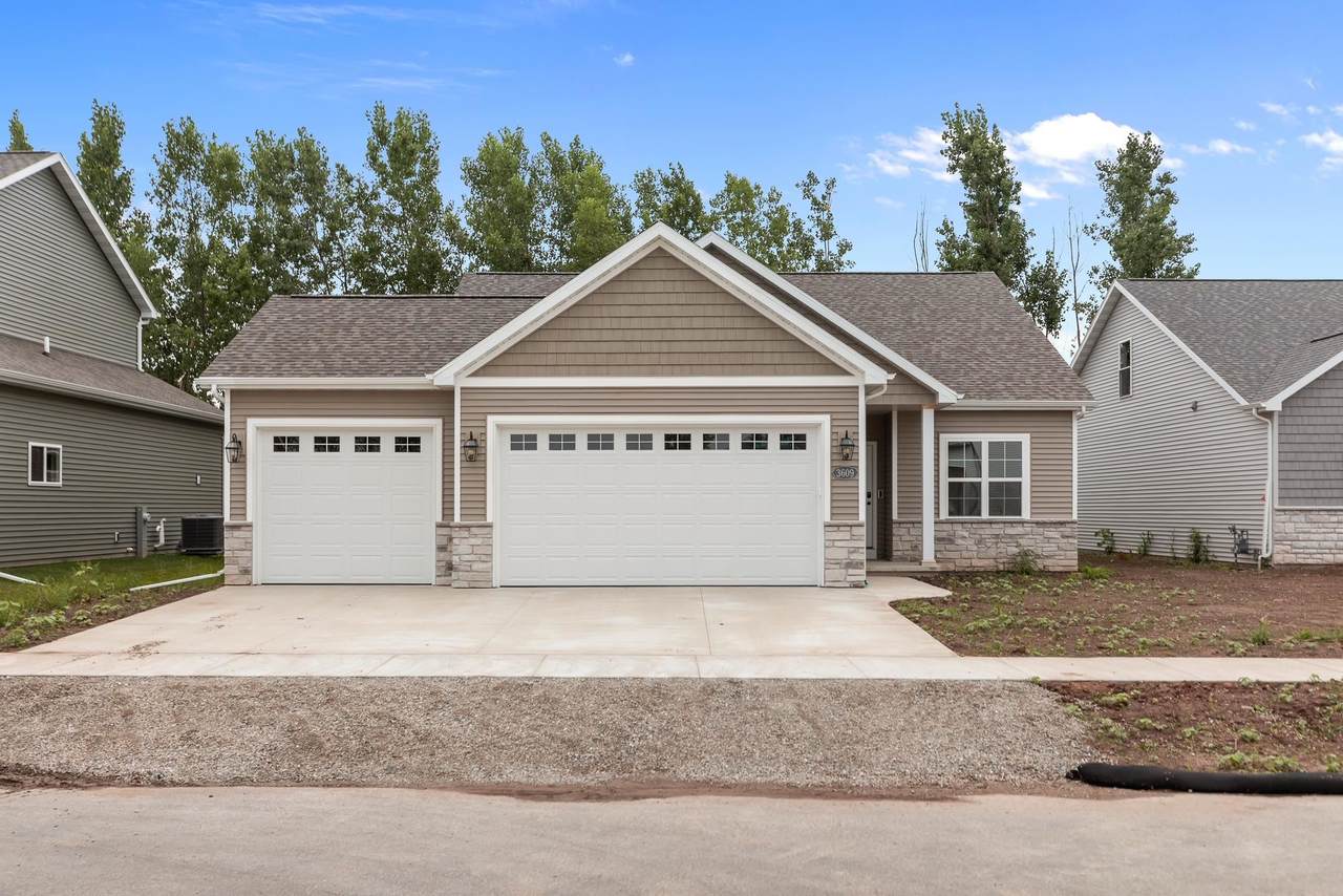 3609 Gladiolus Place - Photo 1