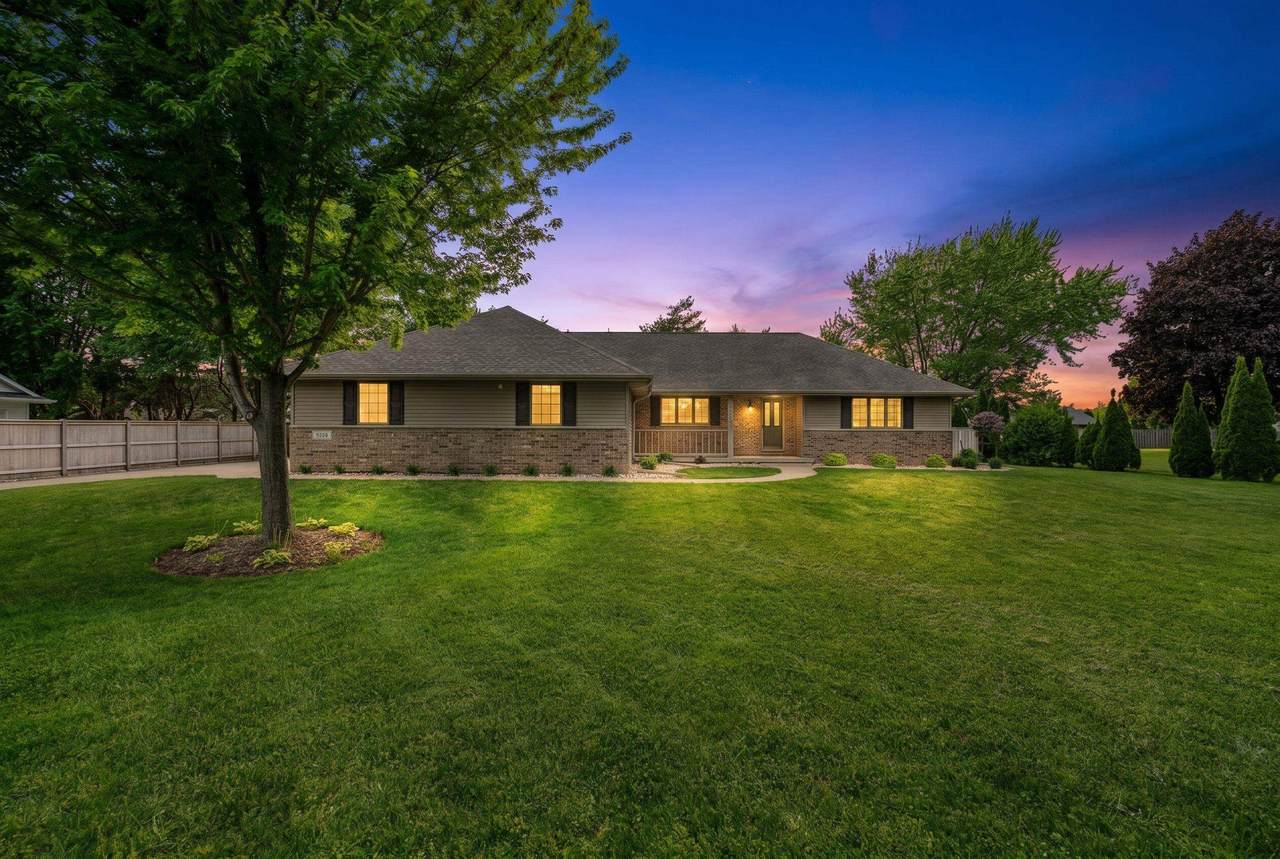 1112 Lake Park Road - Photo 1