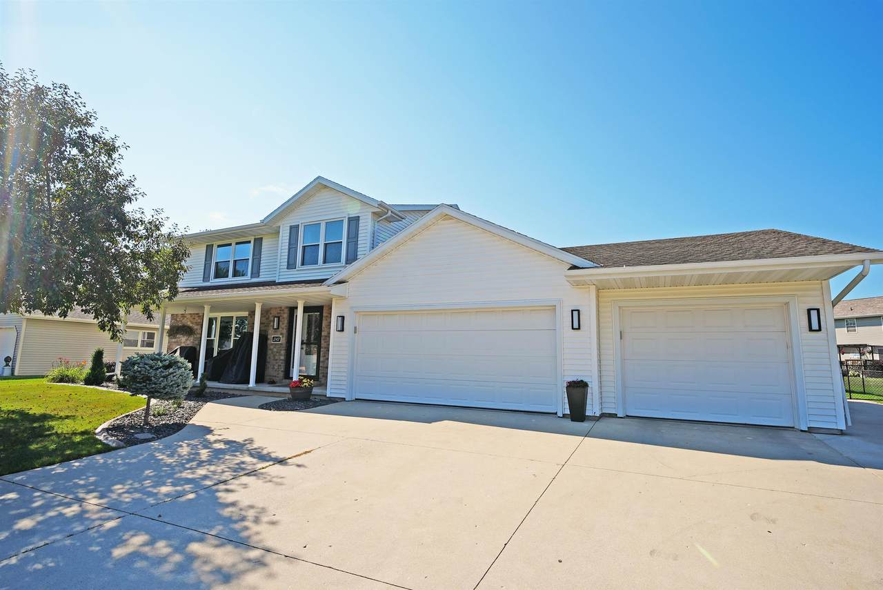 3142 Emory Street - Photo 1