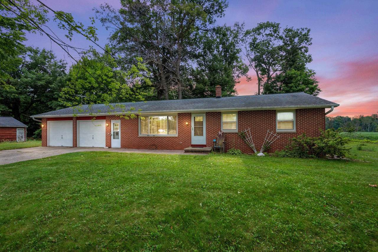138 Elm Drive - Photo 1