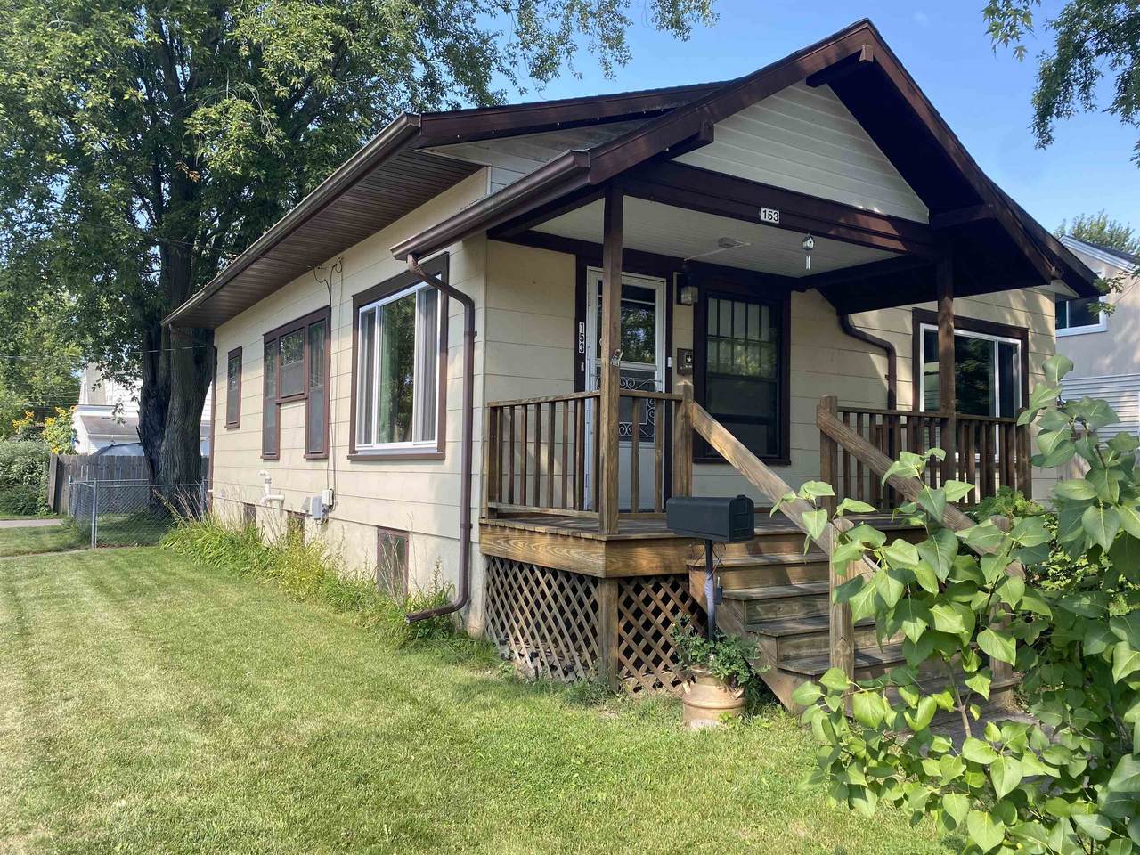 153 Harriet Street - Photo 1