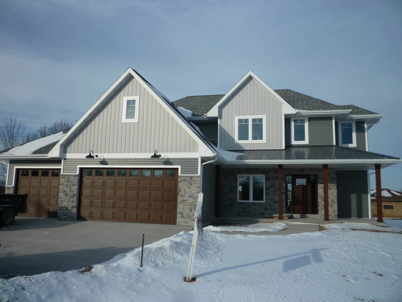 W5710 Hoelzel Way - Photo 1