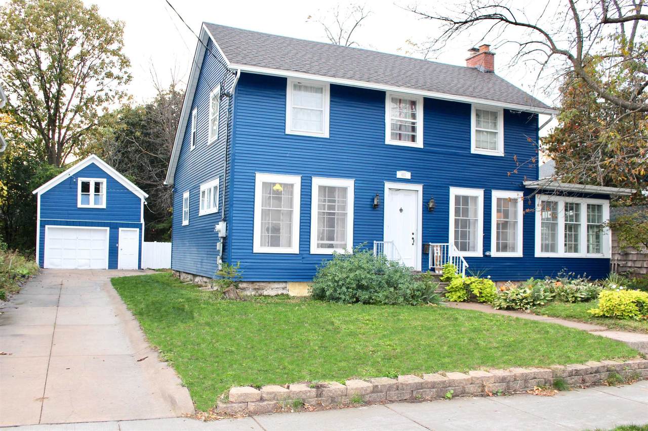 451 Hazel Street - Photo 1