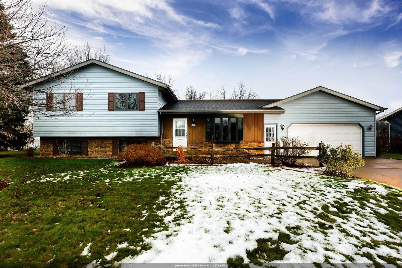3305 Creek Side Drive - Photo 1