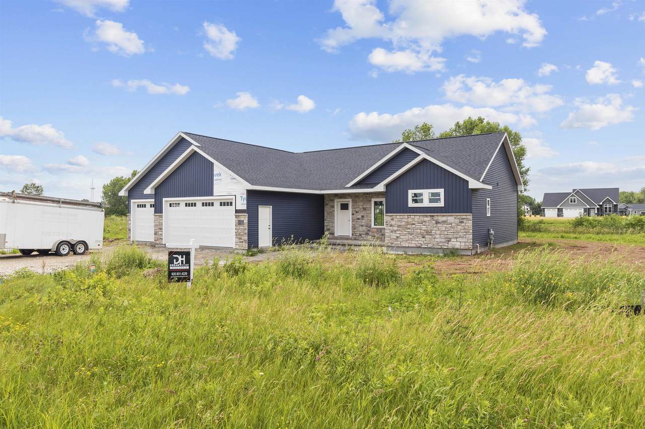 W5933 Woodland Road - Photo 1