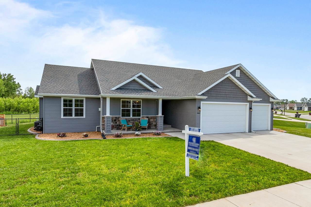 4840 Buran Way - Photo 1