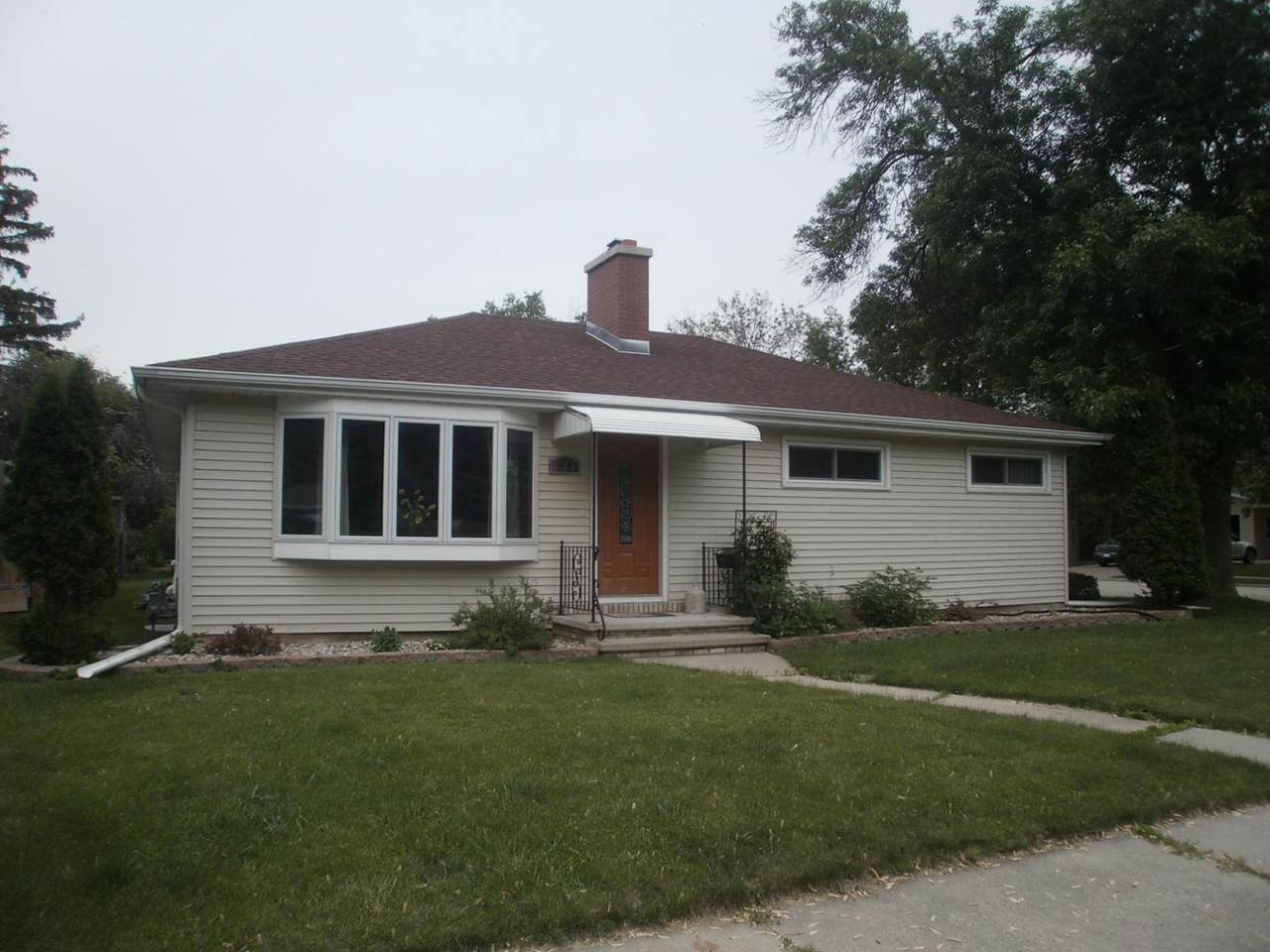 725 Ida Street - Photo 1