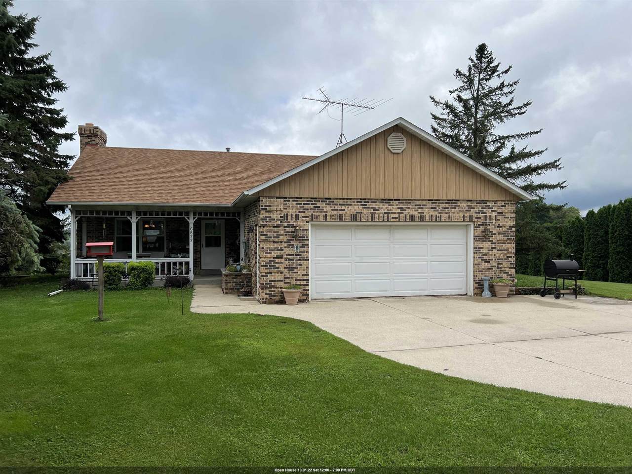 6877 County Hwy W - Photo 1