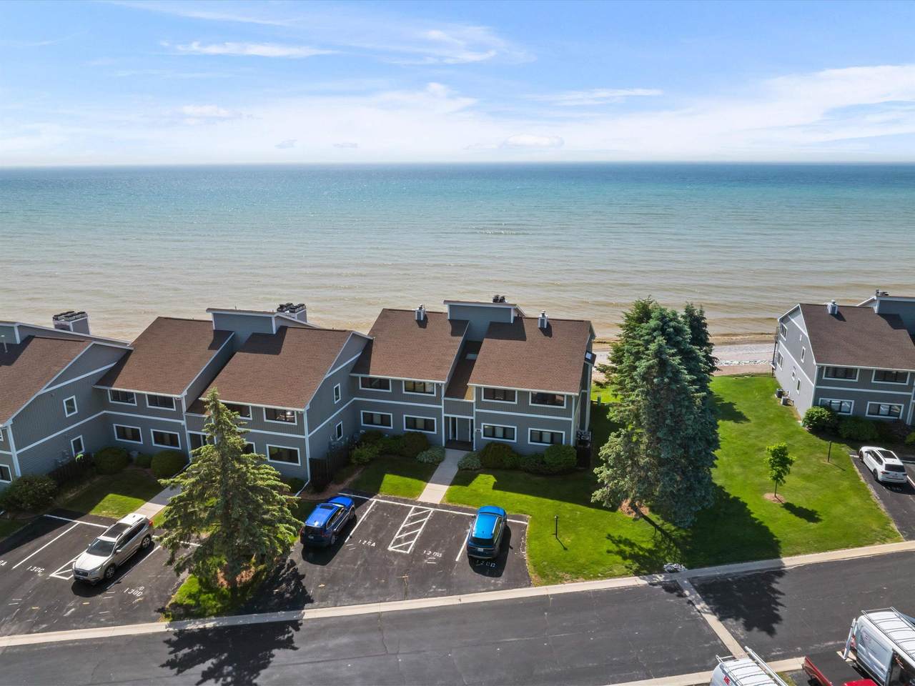 120 Summit Beach Drive - Photo 1