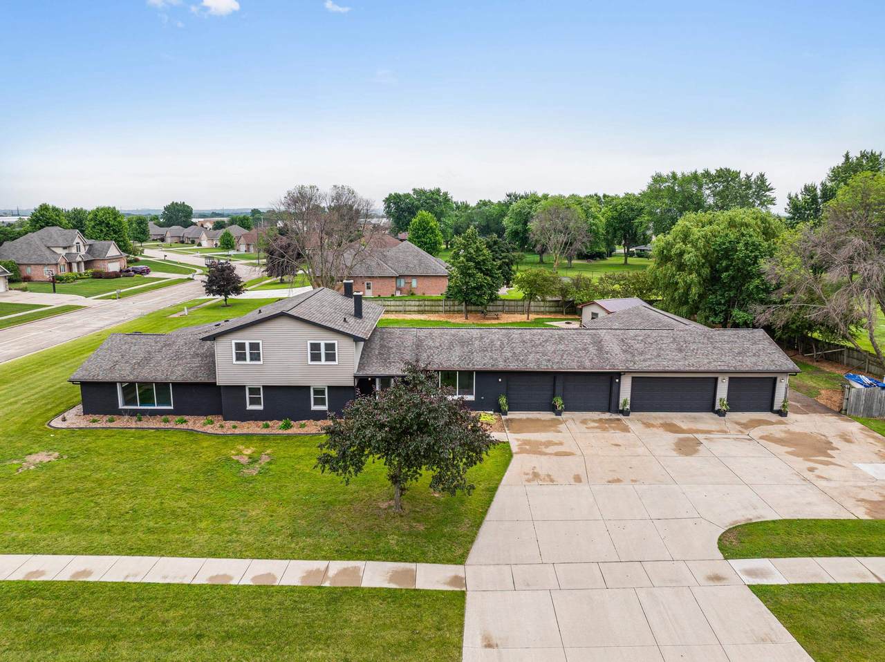2101 Lawrence Drive - Photo 1