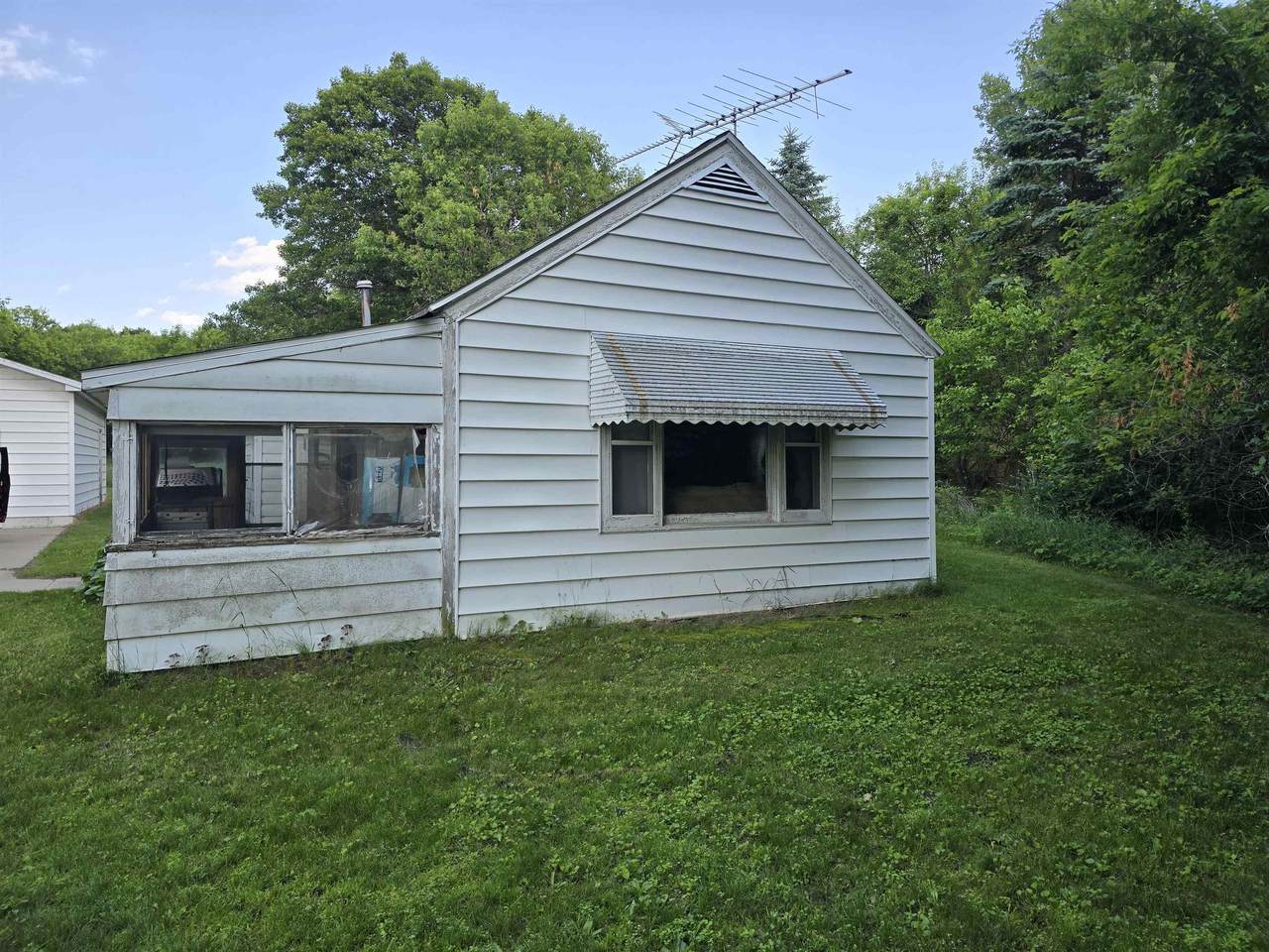 N4594 5TH Avenue - Photo 1