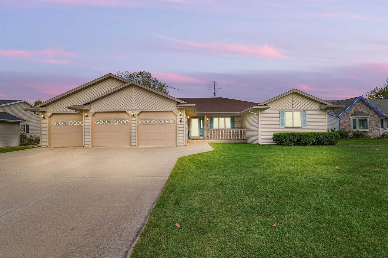 226 Killdeer Avenue - Photo 1