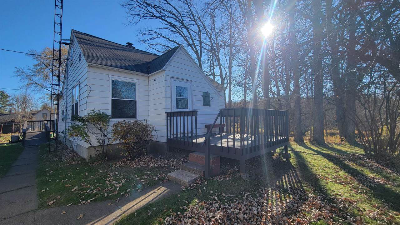 N8872 Elm Street - Photo 1