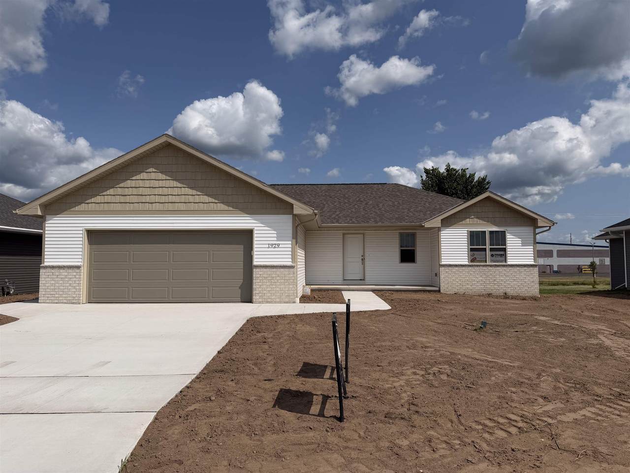 1929 Huffcutt Lane - Photo 1