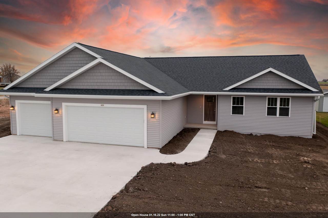 635 Pauls Place - Photo 1