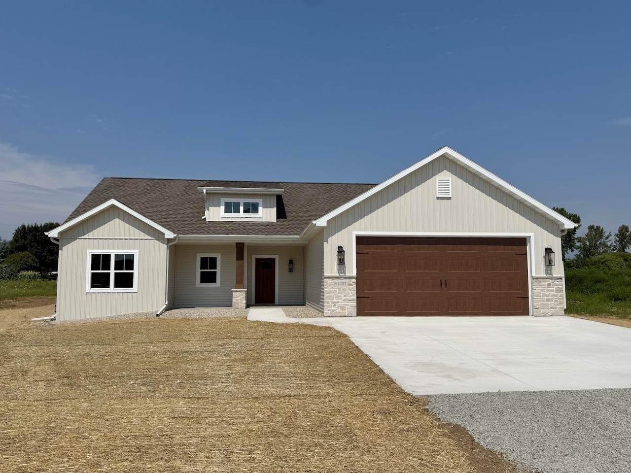 N1737 Red Cardinal Drive - Photo 1