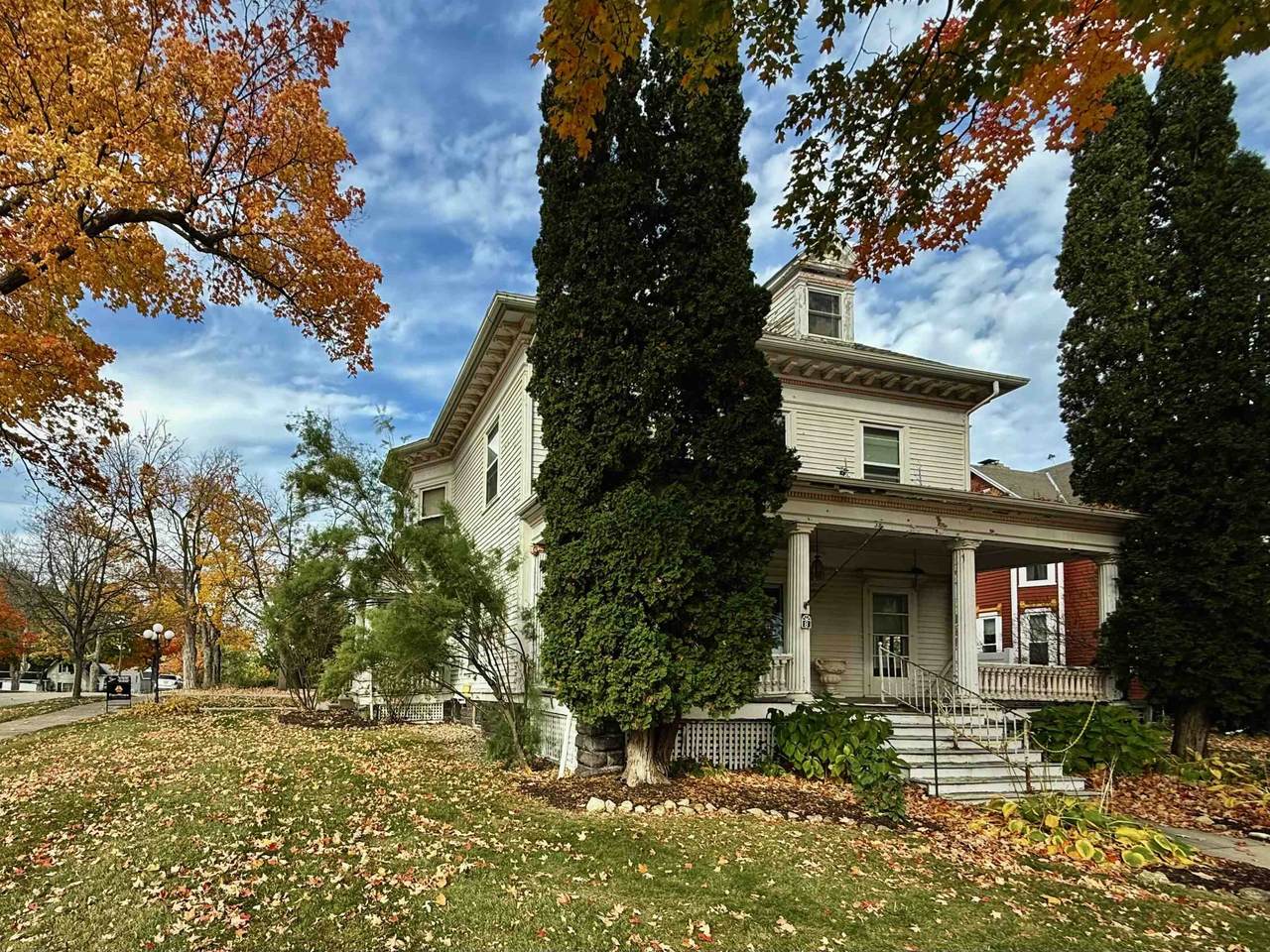 195 Park Avenue - Photo 1