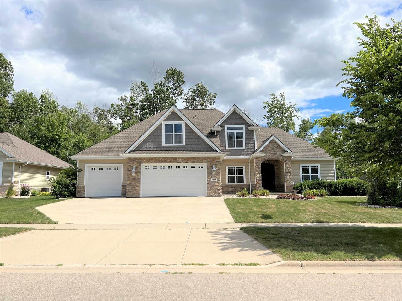1036 Faversham Way - Photo 1