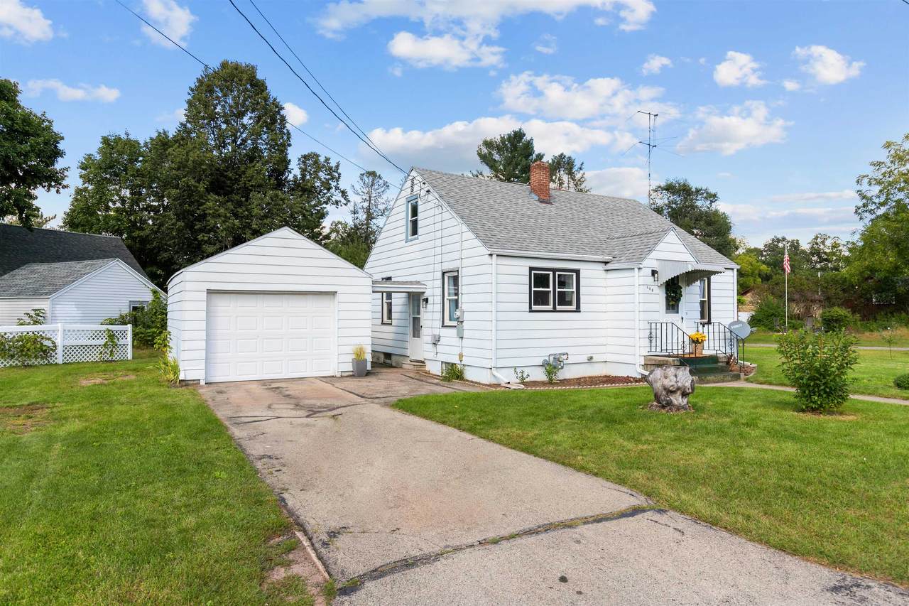 406 Parker Street - Photo 1