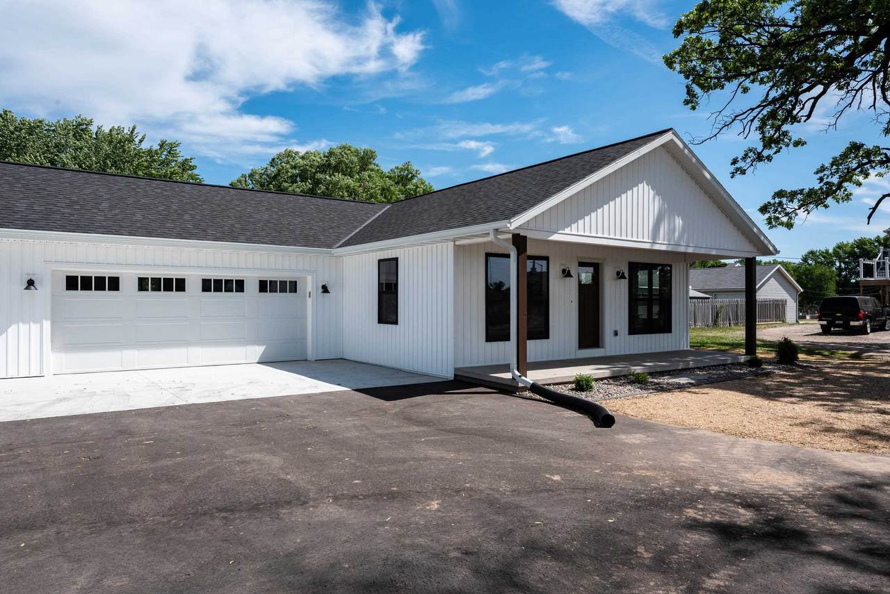 W5311 Pioneer Road - Photo 1