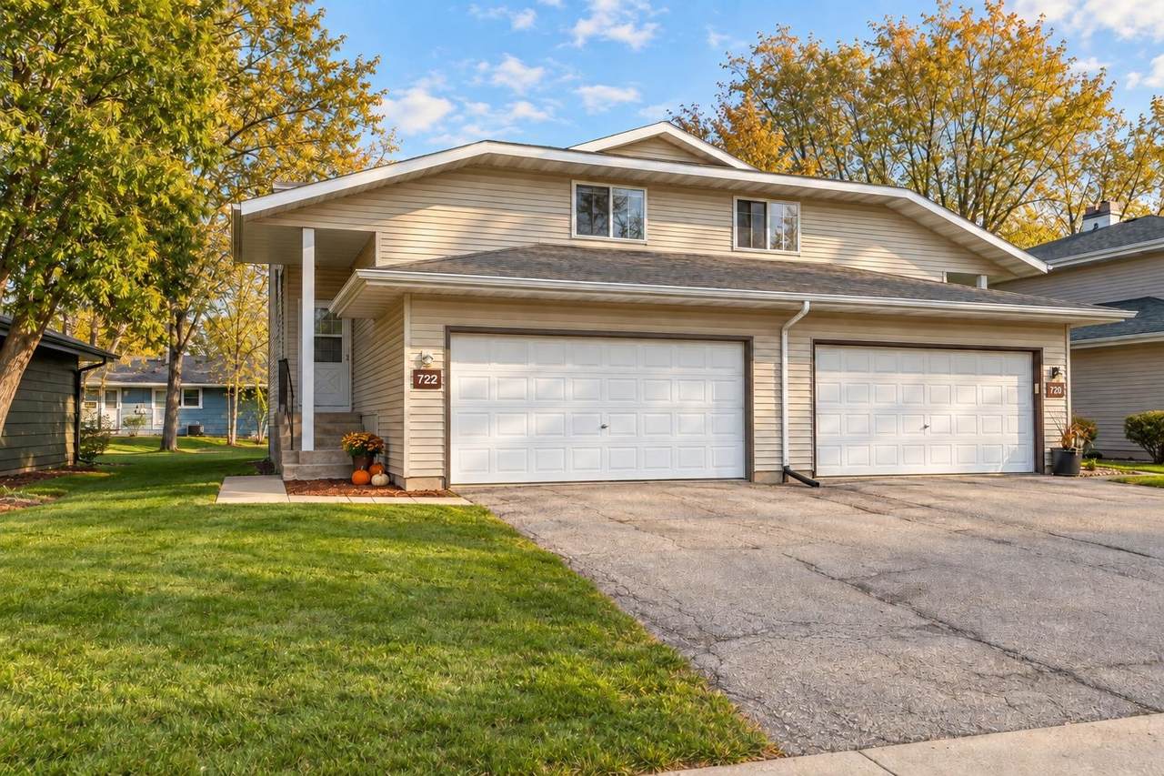 722 Hawthorne Drive - Photo 1