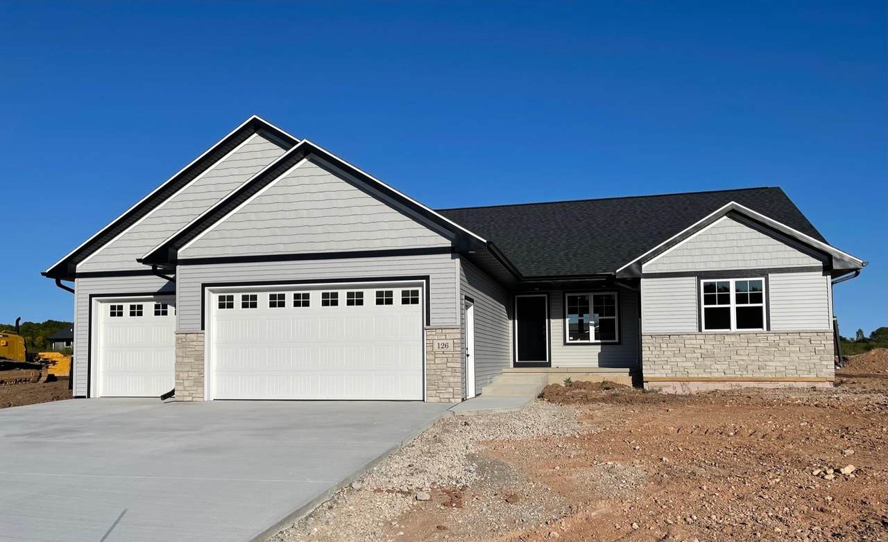 126 Braeburn Avenue - Photo 1
