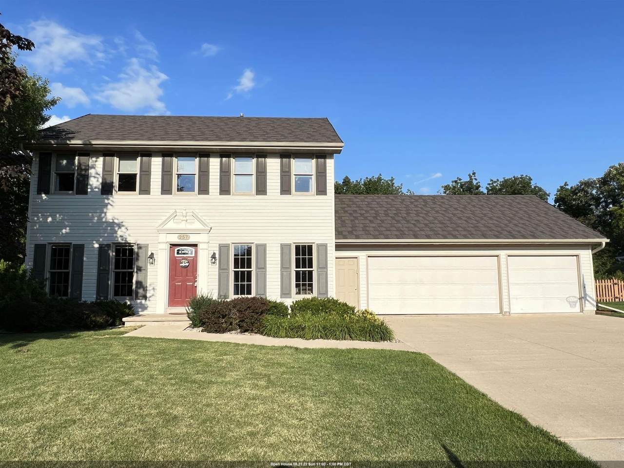 257 Patricia Lane - Photo 1