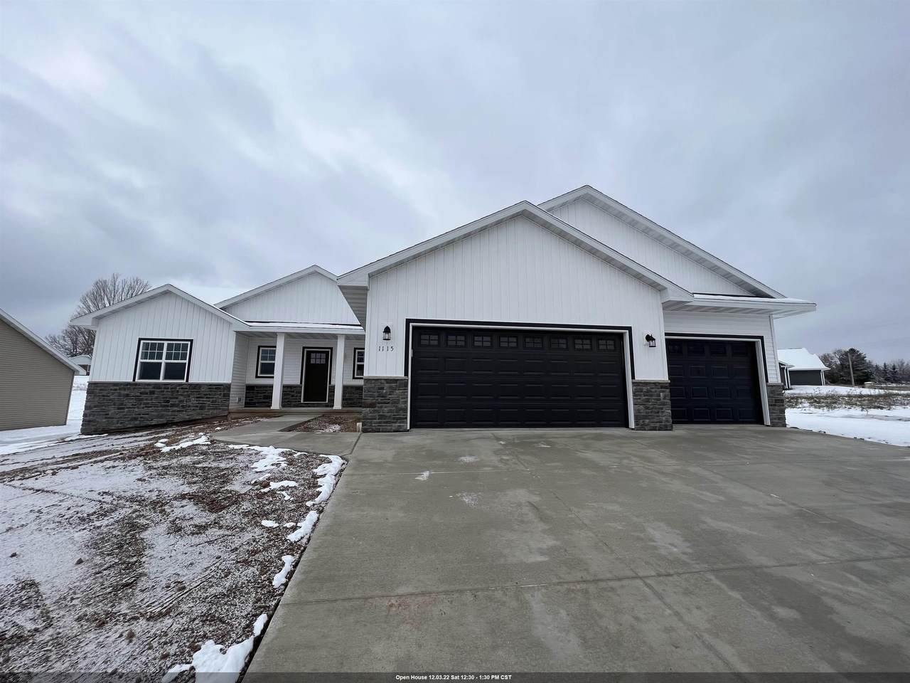 1115 Crescent Hill - Photo 1