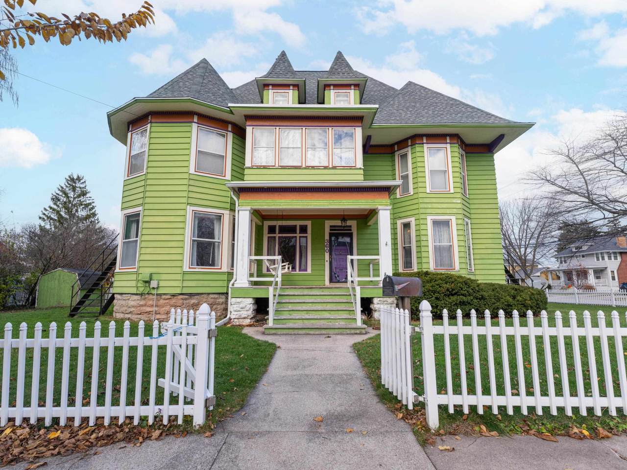 360 1ST Street - Photo 1