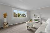 324 Sunset Avenue - Photo 4