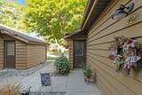 970 Manor Drive - Photo 52