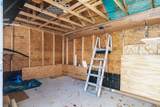 2041 Foxland Street - Photo 44