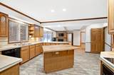 1076 Ernst Drive - Photo 19