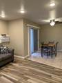 1747 Oakdale Avenue - Photo 9