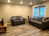 1747 Oakdale Avenue - Photo 10
