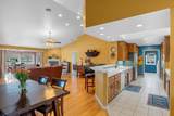 1692 Twin Lakes Circle - Photo 11