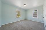 706 Metoxen Avenue - Photo 21