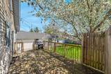 706 Metoxen Avenue - Photo 31