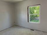 828 School Place - Photo 17
