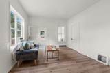 714 Bateman Street - Photo 4