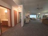 82 Queens Way - Photo 13