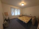 82 Queens Way - Photo 16