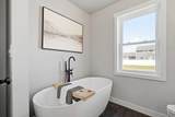 N8871 Killarney Way - Photo 19