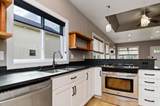 304 Spencer Street - Photo 11